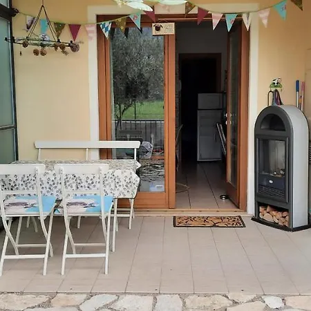 Carlino Giardino E Piscina By Garda Domus Mea Appartement *