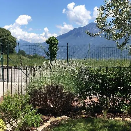 Apartman Carlino Giardino E Piscina By Garda Domus Mea Pieve